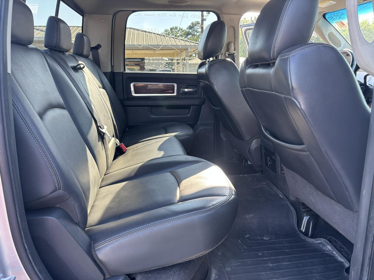 Dodge Ram 3500 4WD Crew Cab 149" Laramie 2010