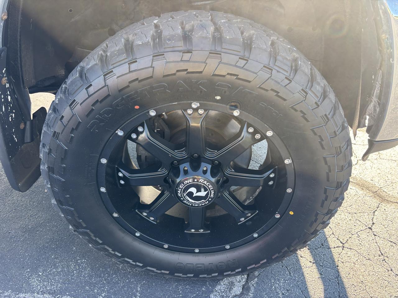 Dodge Ram 3500 4WD Crew Cab 149" Laramie 2010