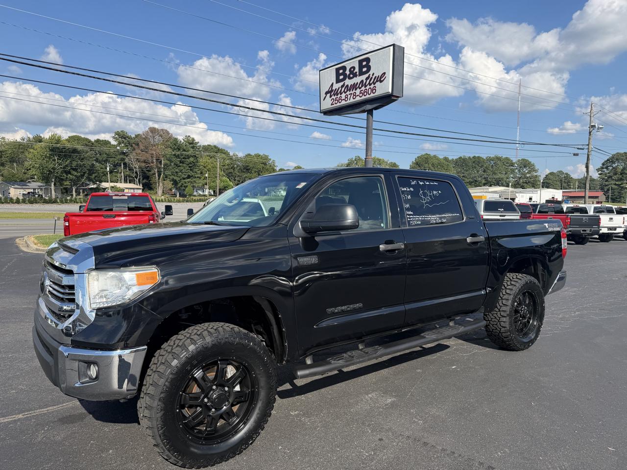 Toyota Tundra 4WD SR5 CrewMax 5.5' Bed 5.7L FFV (Natl) 2017
