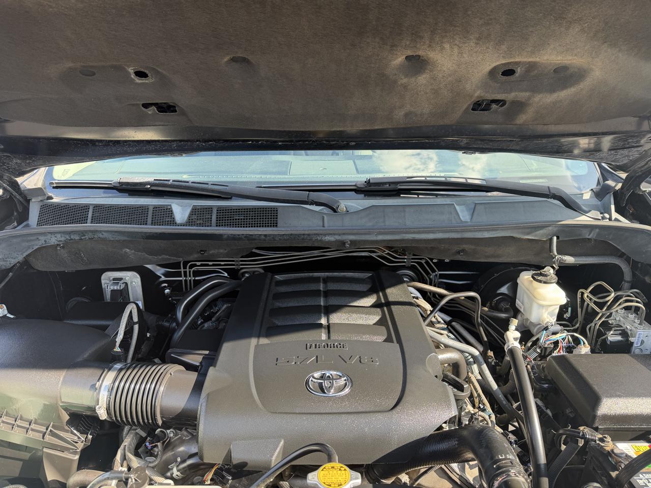 Toyota Tundra 4WD SR5 CrewMax 5.5' Bed 5.7L FFV (Natl) 2017