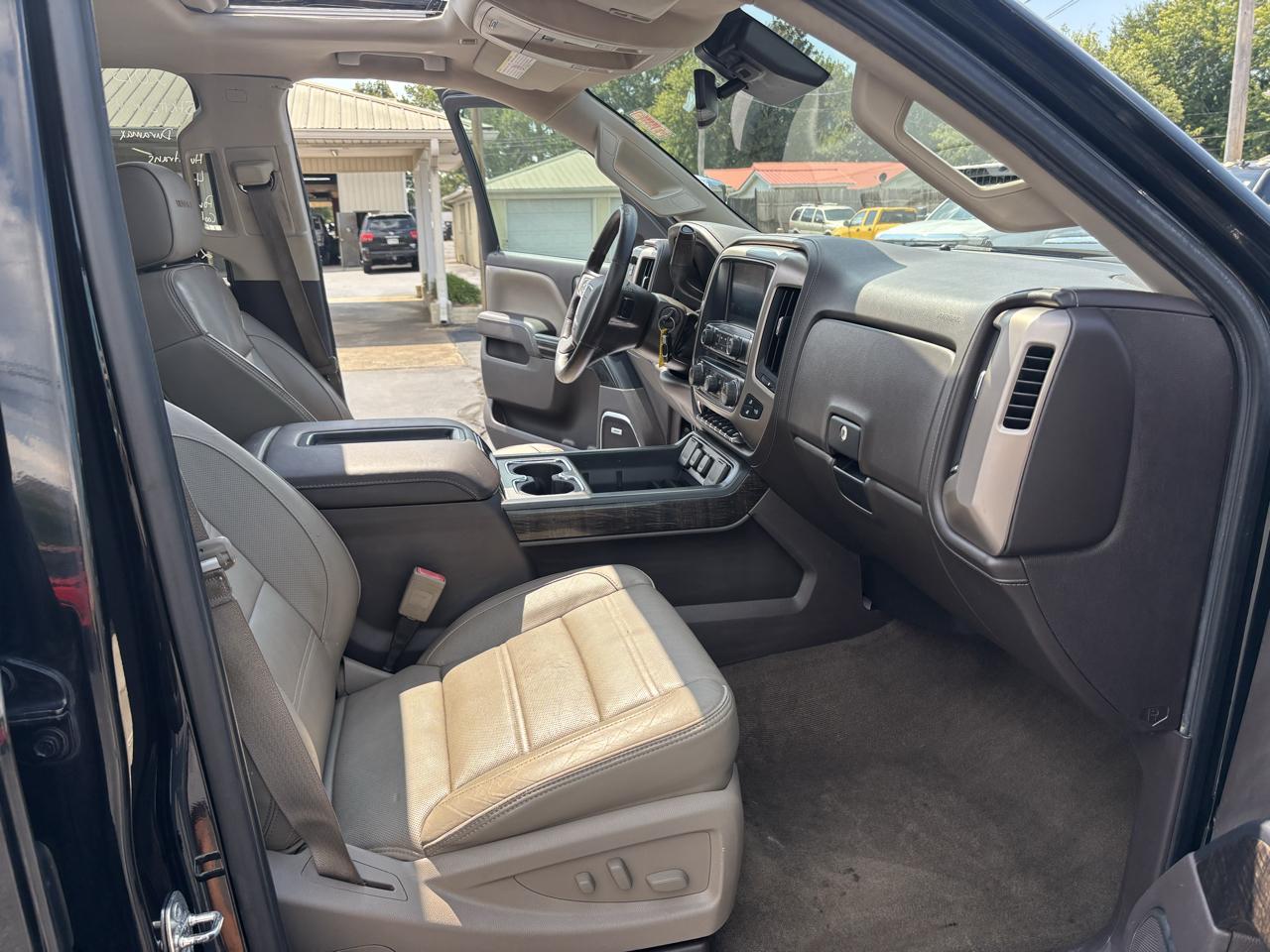 GMC Sierra 2500HD available WiFi 4WD Crew Cab 153.7" Denali 2015