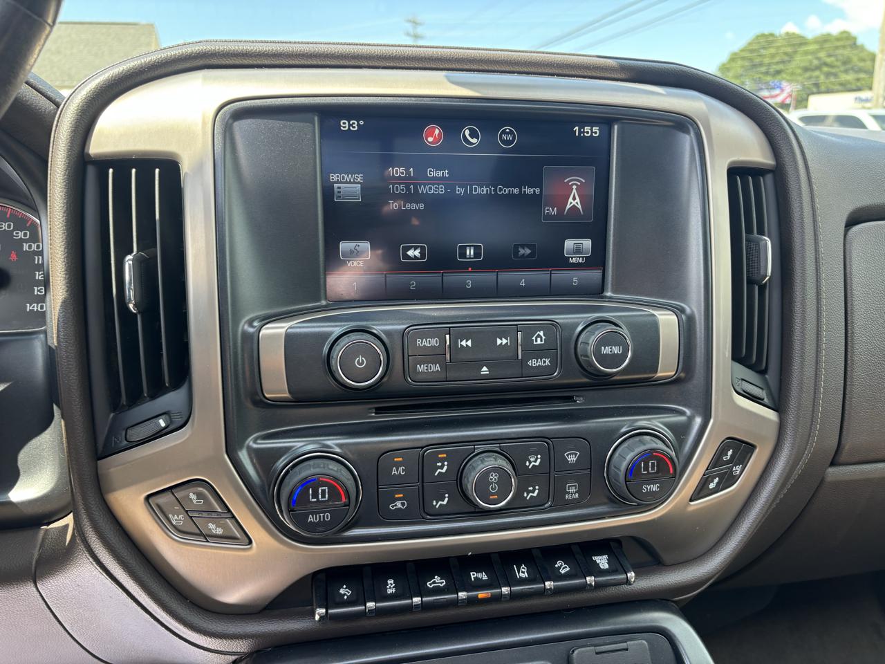 GMC Sierra 2500HD available WiFi 4WD Crew Cab 153.7" Denali 2015