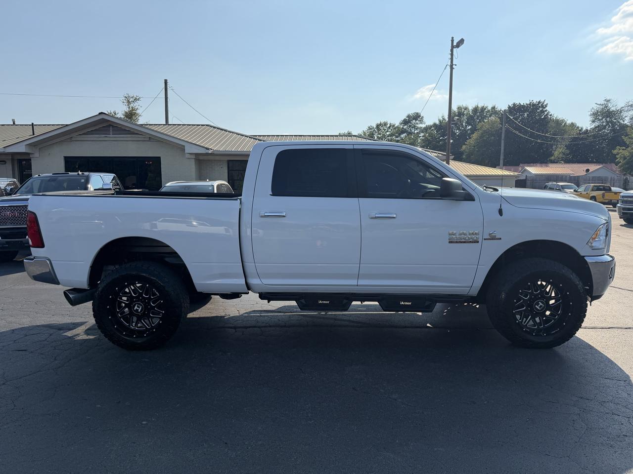 RAM 2500 SLT 4x4 Crew Cab 6'4" Box 2018