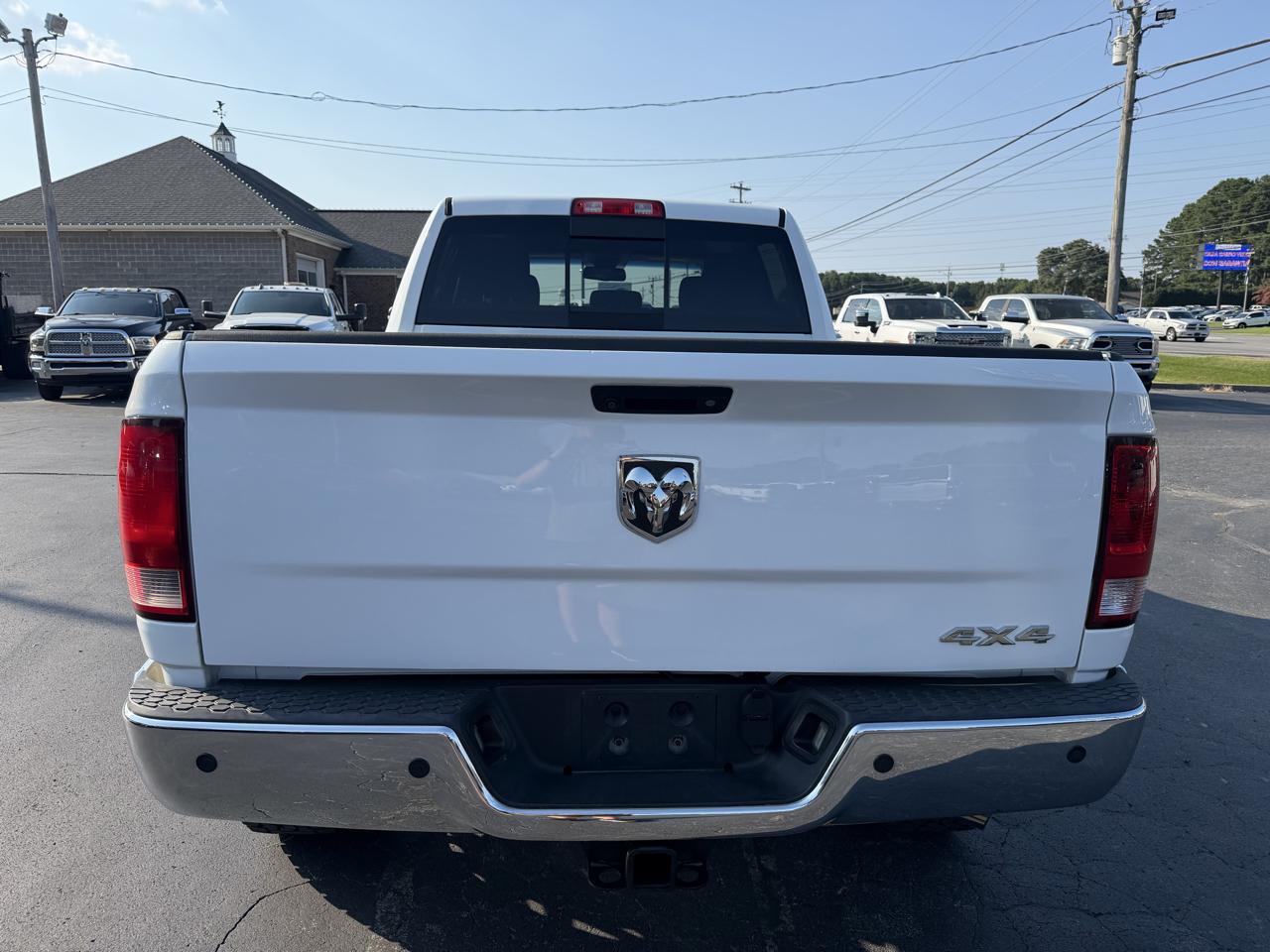 RAM 2500 SLT 4x4 Crew Cab 6'4" Box 2018