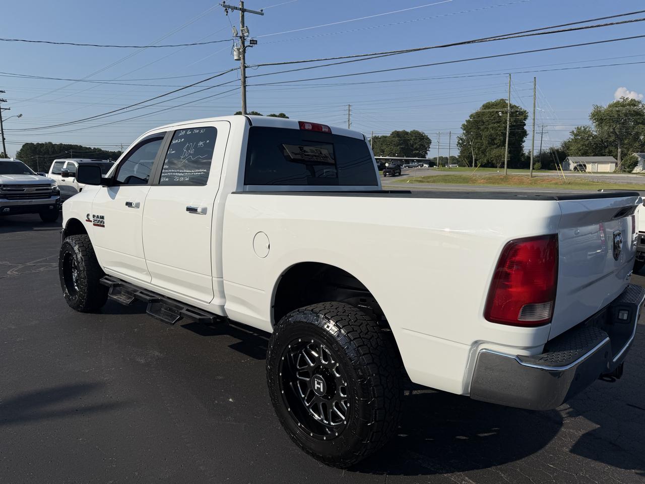 RAM 2500 SLT 4x4 Crew Cab 6'4" Box 2018