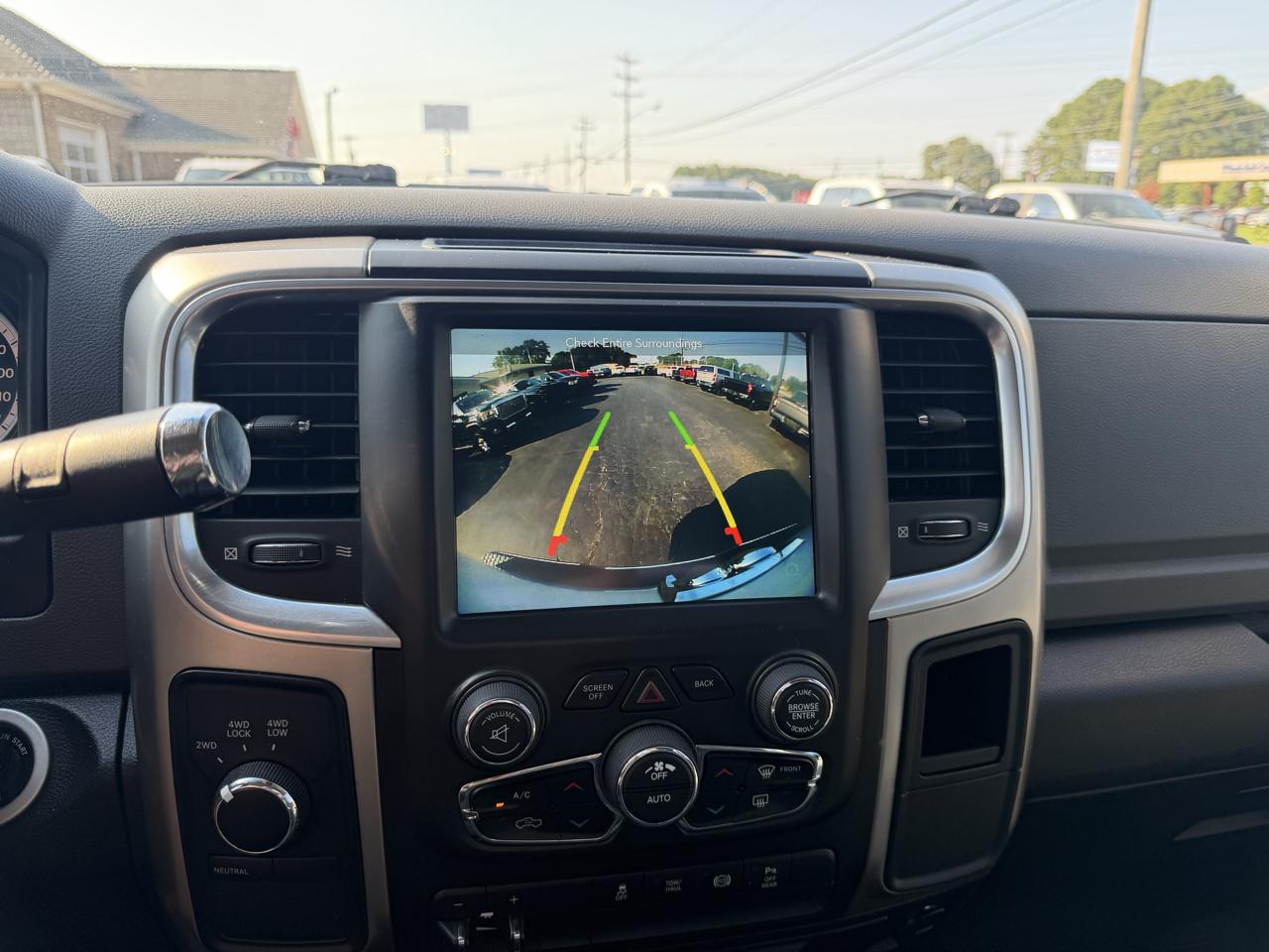 RAM 2500 SLT 4x4 Crew Cab 6'4" Box 2018