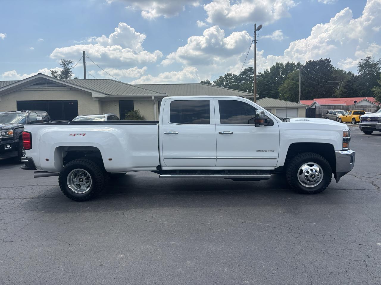 Chevrolet Silverado 3500HD 4WD Crew Cab 167.7" LTZ 2017