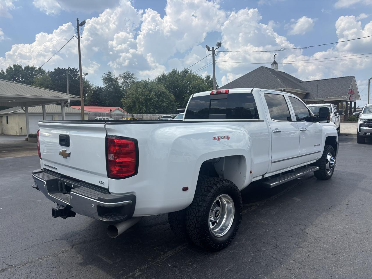 Chevrolet Silverado 3500HD 4WD Crew Cab 167.7" LTZ 2017