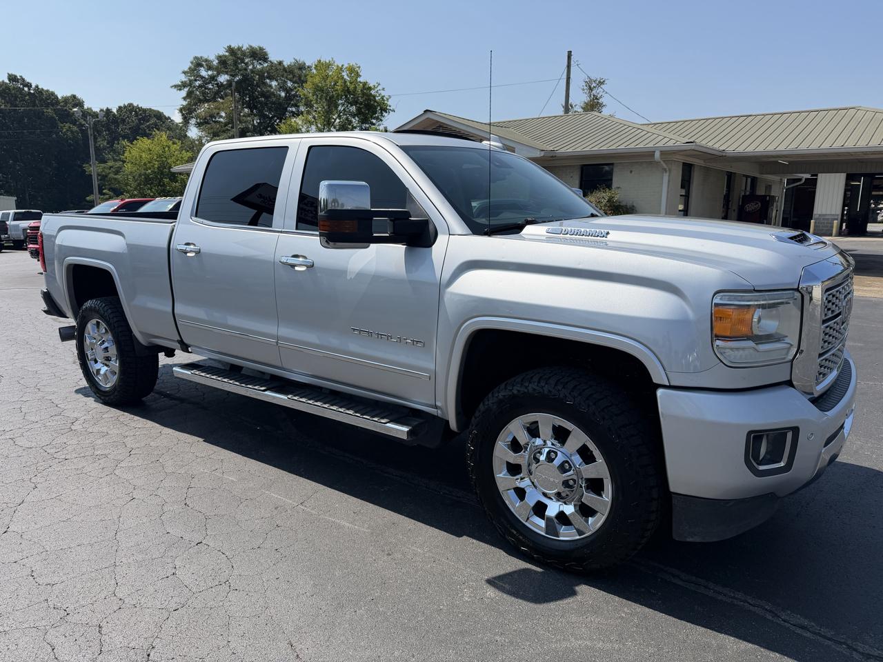 GMC Sierra 2500HD 4WD Crew Cab 153.7" Denali 2019