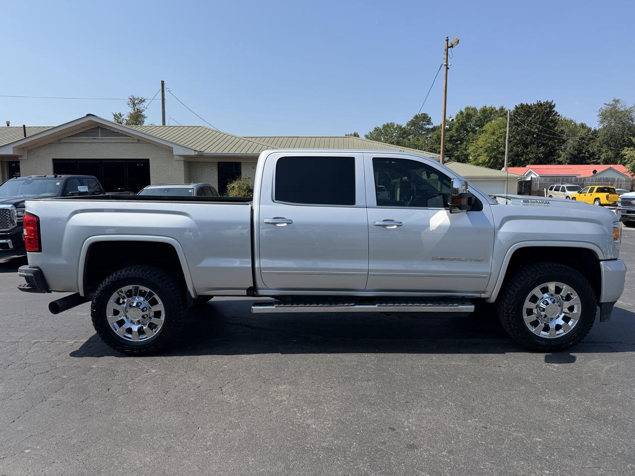 GMC Sierra 2500HD 4WD Crew Cab 153.7" Denali 2019