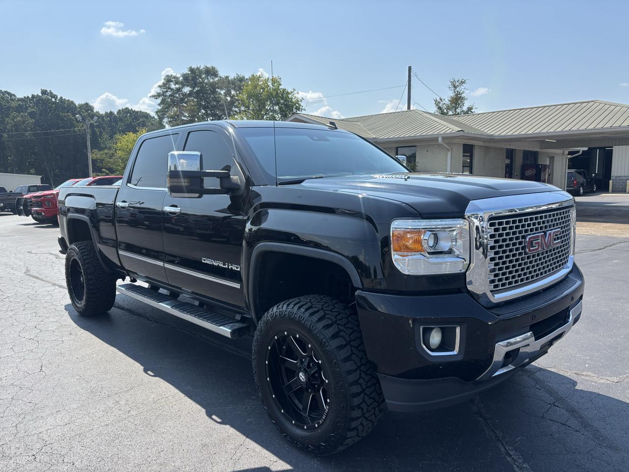 GMC Sierra 2500HD 4WD Crew Cab 153.7" Denali 2015