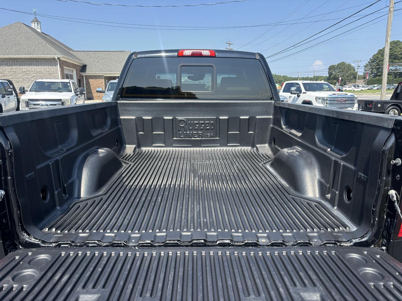 GMC Sierra 2500HD 4WD Crew Cab 153.7" Denali 2015