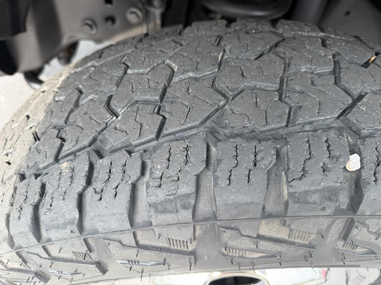Ford Super Duty F-350 DRW XL 2WD Crew Cab 179" WB 60" CA 2022