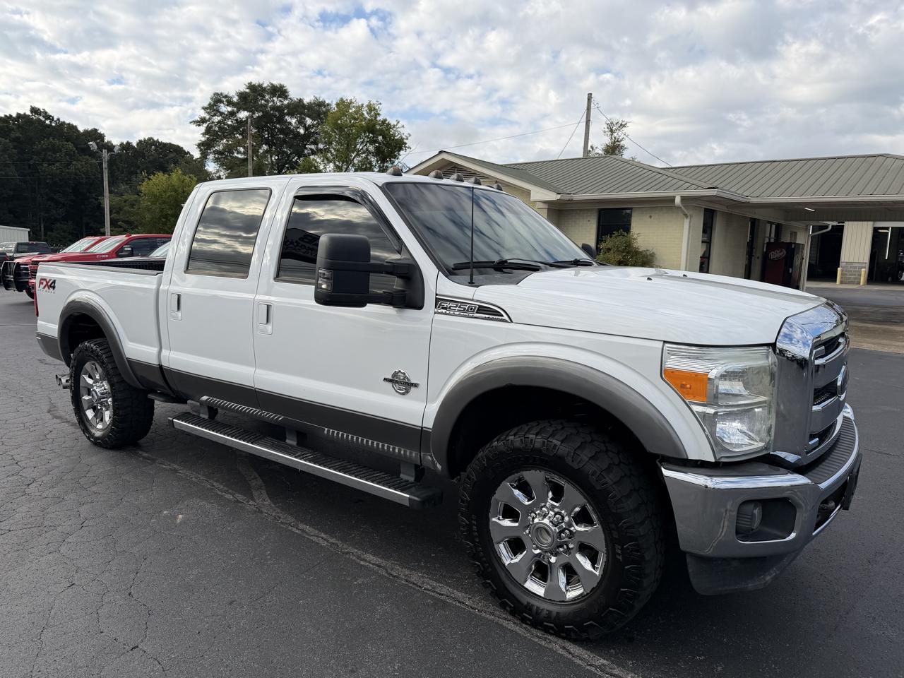 Ford Super Duty F-250 SRW 4WD Crew Cab 156" Lariat 2014