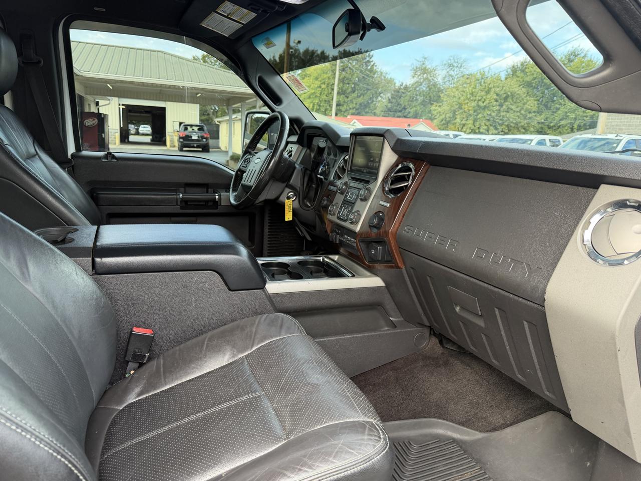 Ford Super Duty F-250 SRW 4WD Crew Cab 156" Lariat 2014