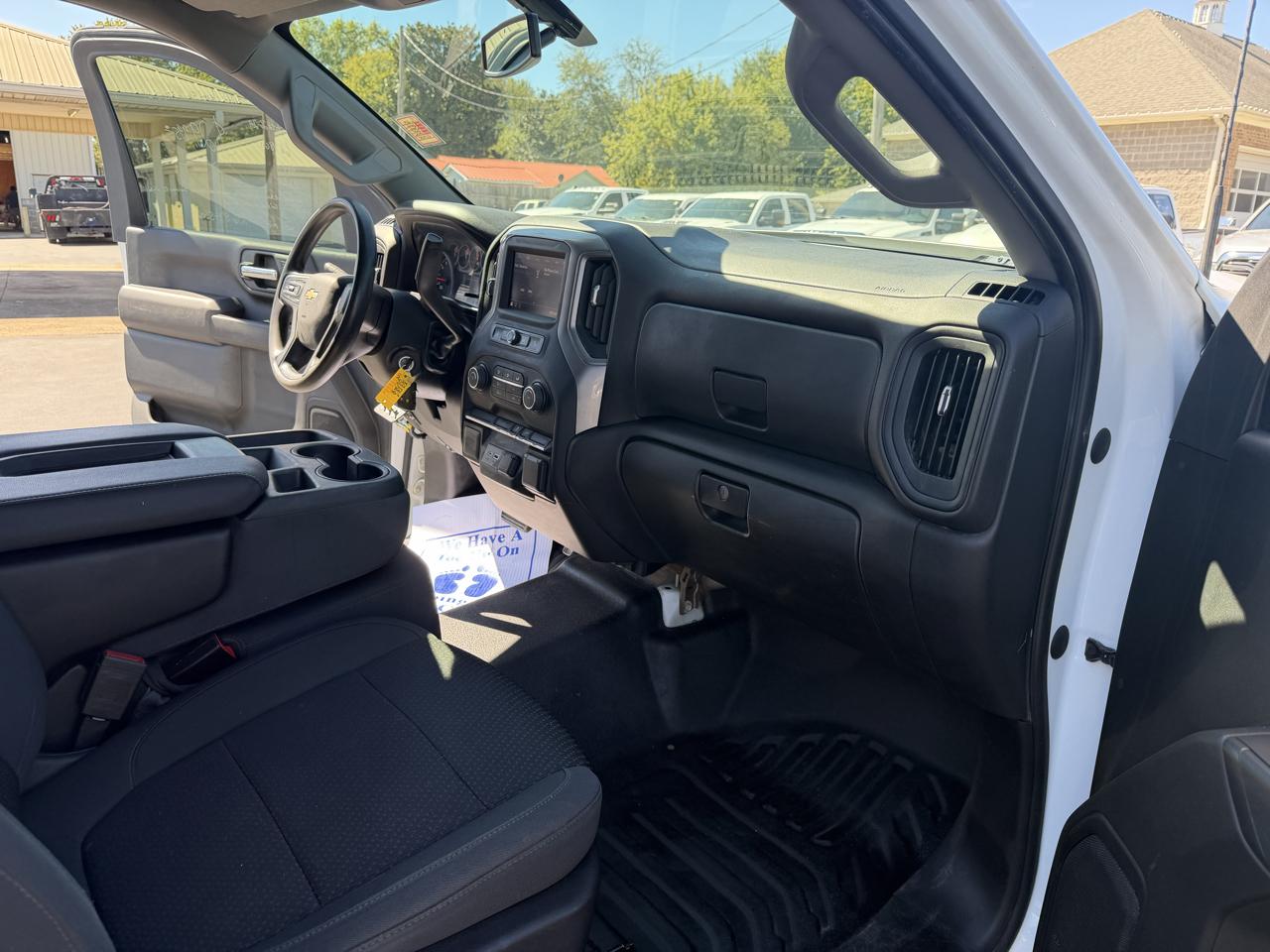 Chevrolet Silverado 3500HD CC 4WD Reg Cab 171" WB, 84.5" CA Work Truck 2022