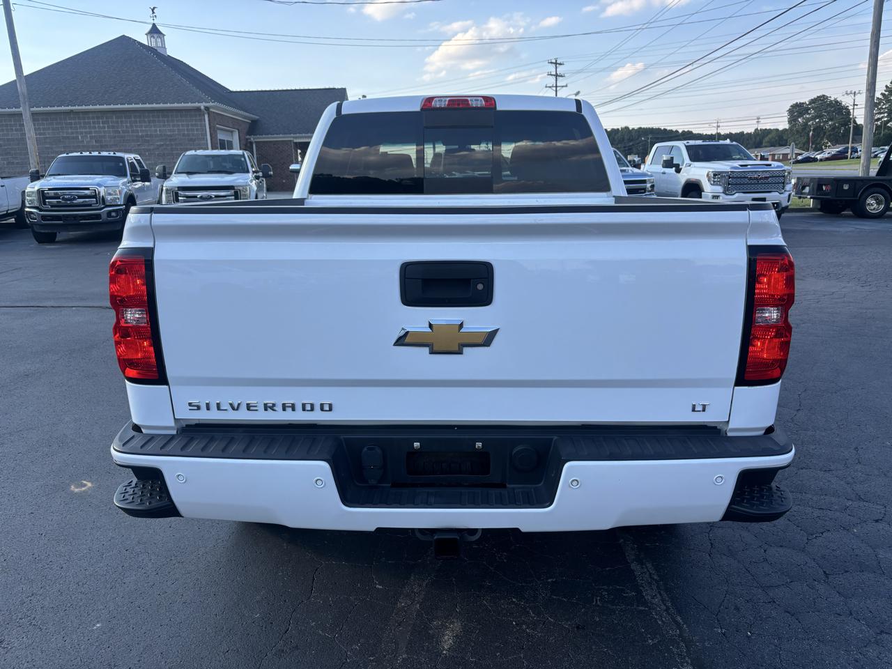 Chevrolet Silverado 1500 4WD Crew Cab 143.5" LT w/2LT 2018