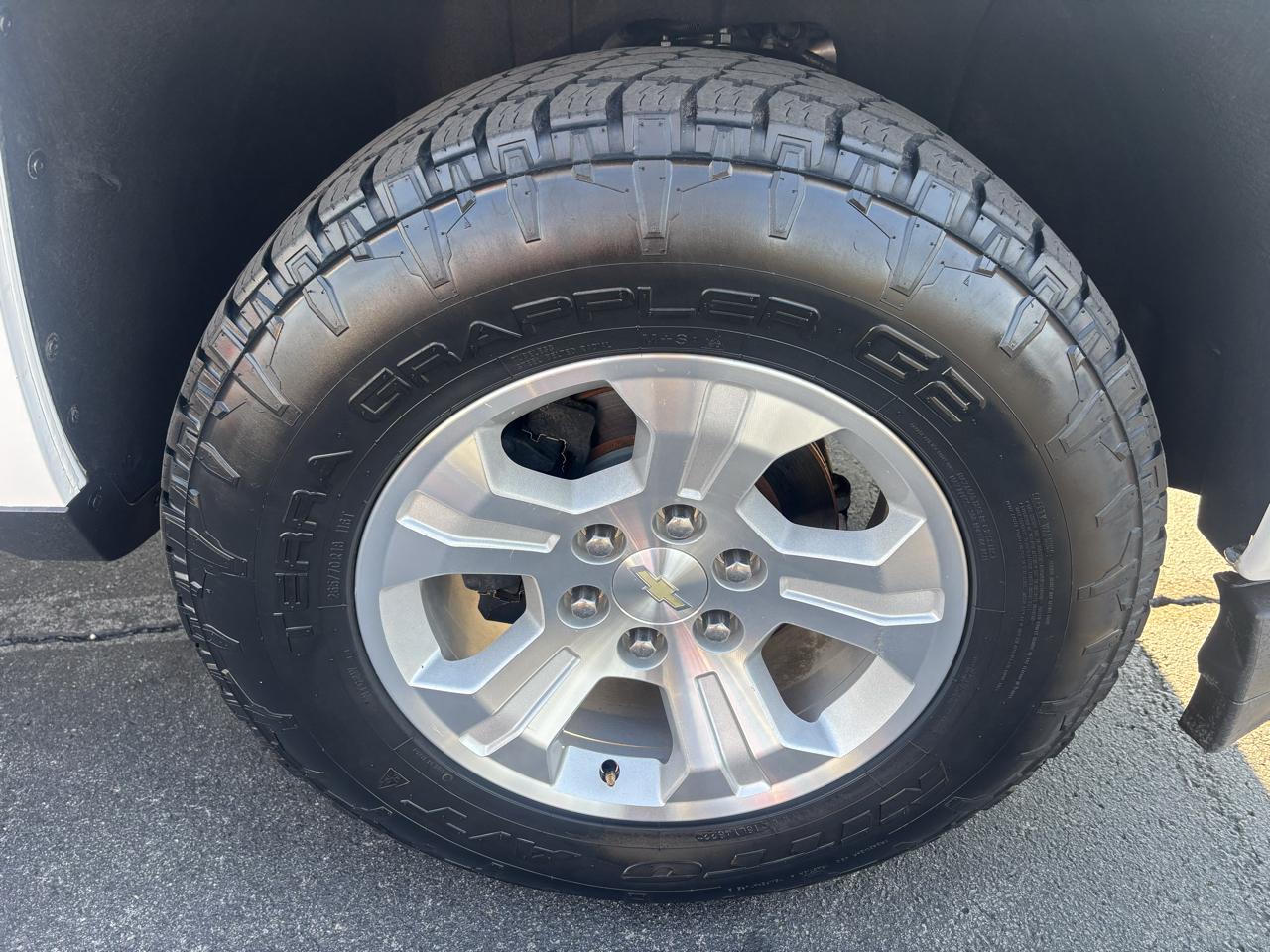 Chevrolet Silverado 1500 4WD Crew Cab 143.5" LT w/2LT 2018