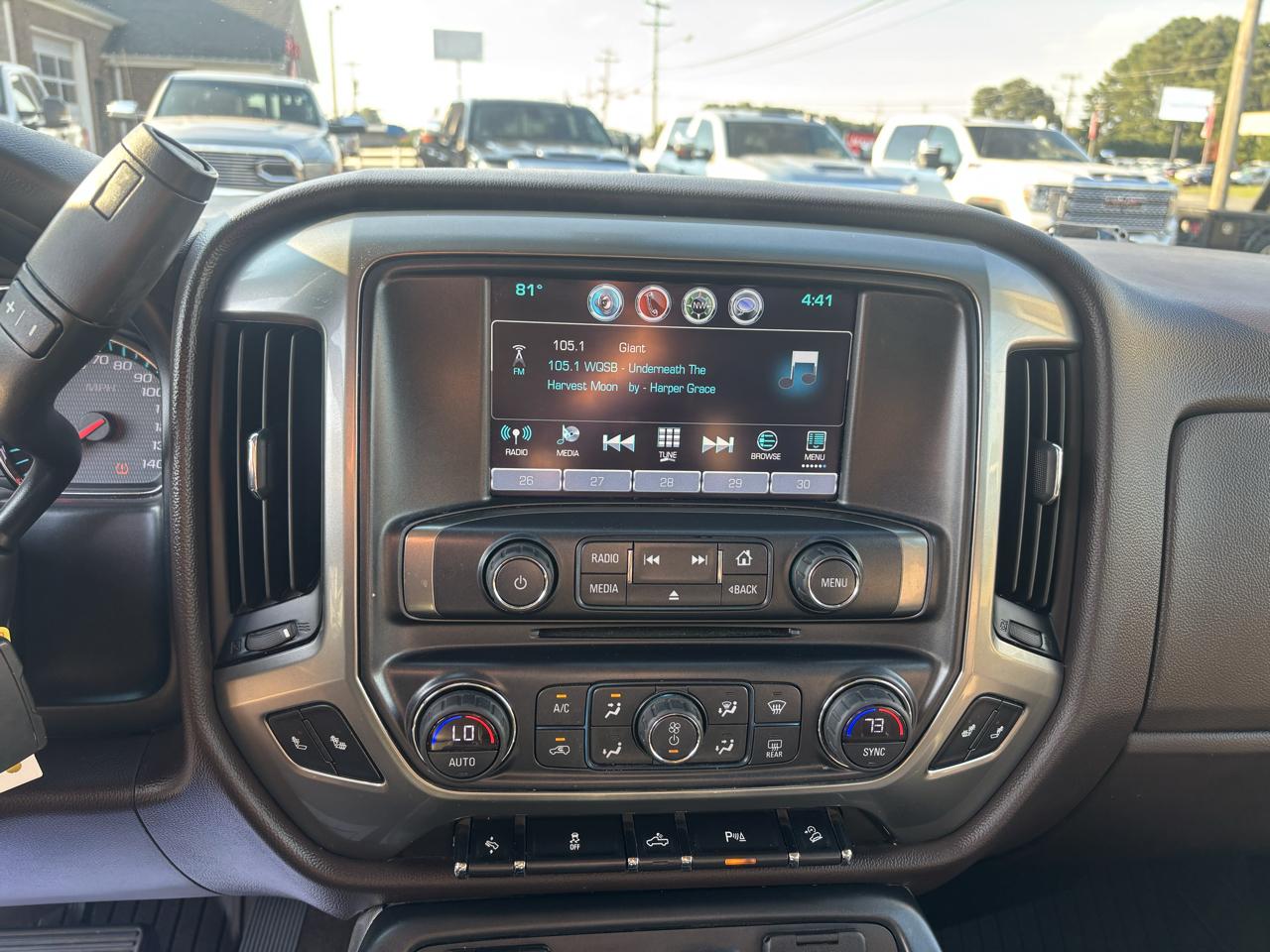 Chevrolet Silverado 1500 4WD Crew Cab 143.5" LT w/2LT 2018