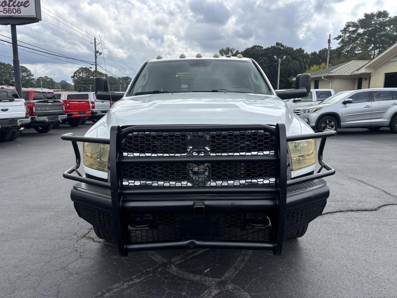 RAM 3500 4WD Crew Cab 172" WB 60" CA Tradesman 2014