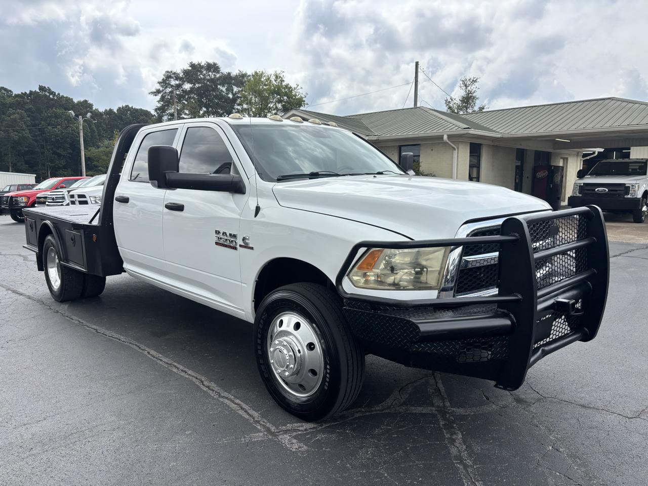 RAM 3500 4WD Crew Cab 172" WB 60" CA Tradesman 2014