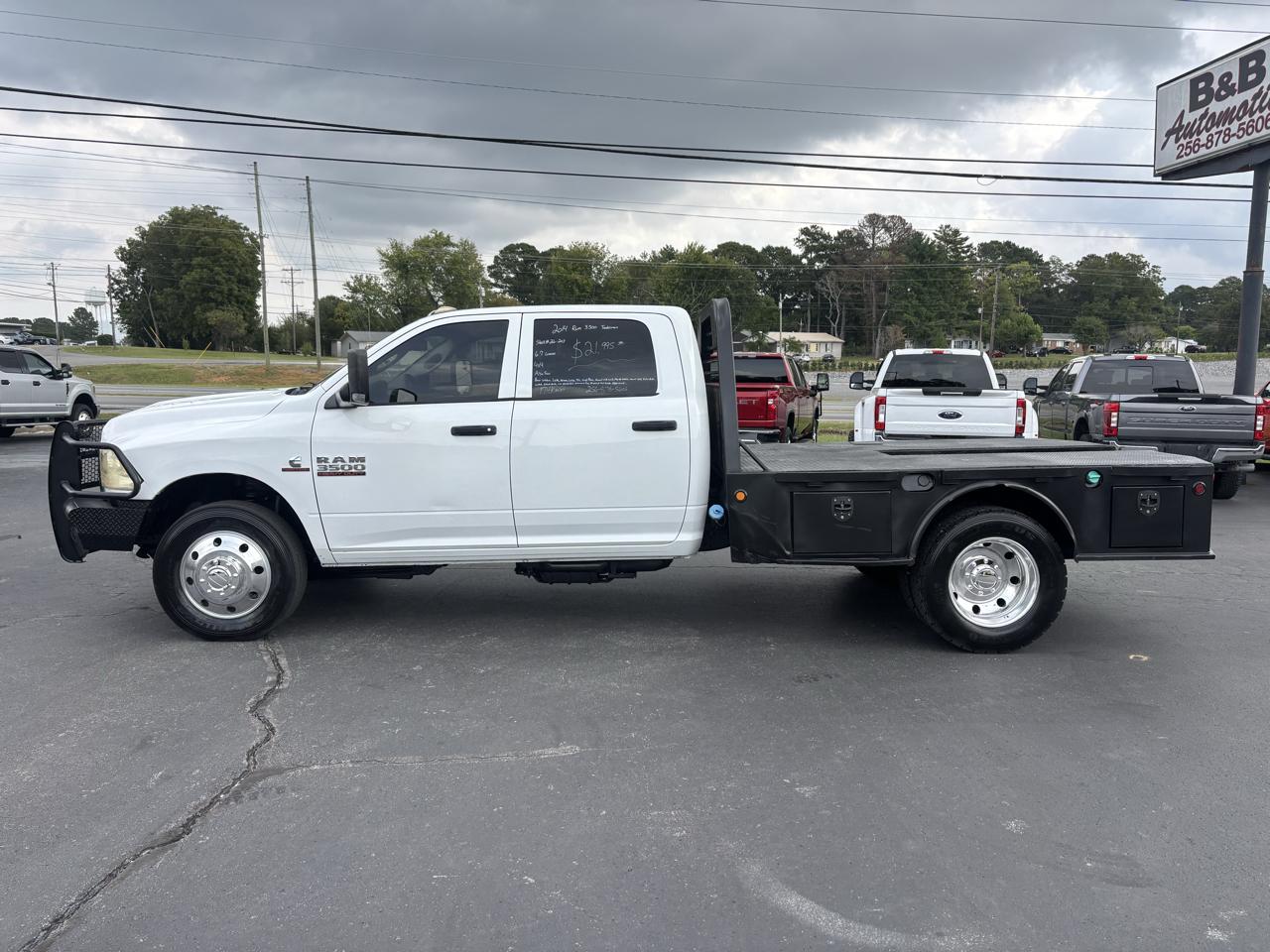 RAM 3500 4WD Crew Cab 172" WB 60" CA Tradesman 2014