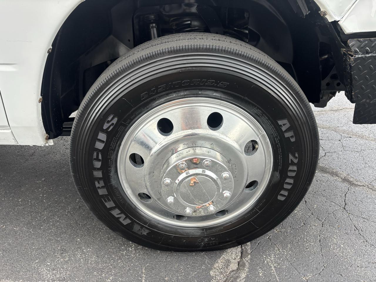 RAM 3500 4WD Crew Cab 172" WB 60" CA Tradesman 2014