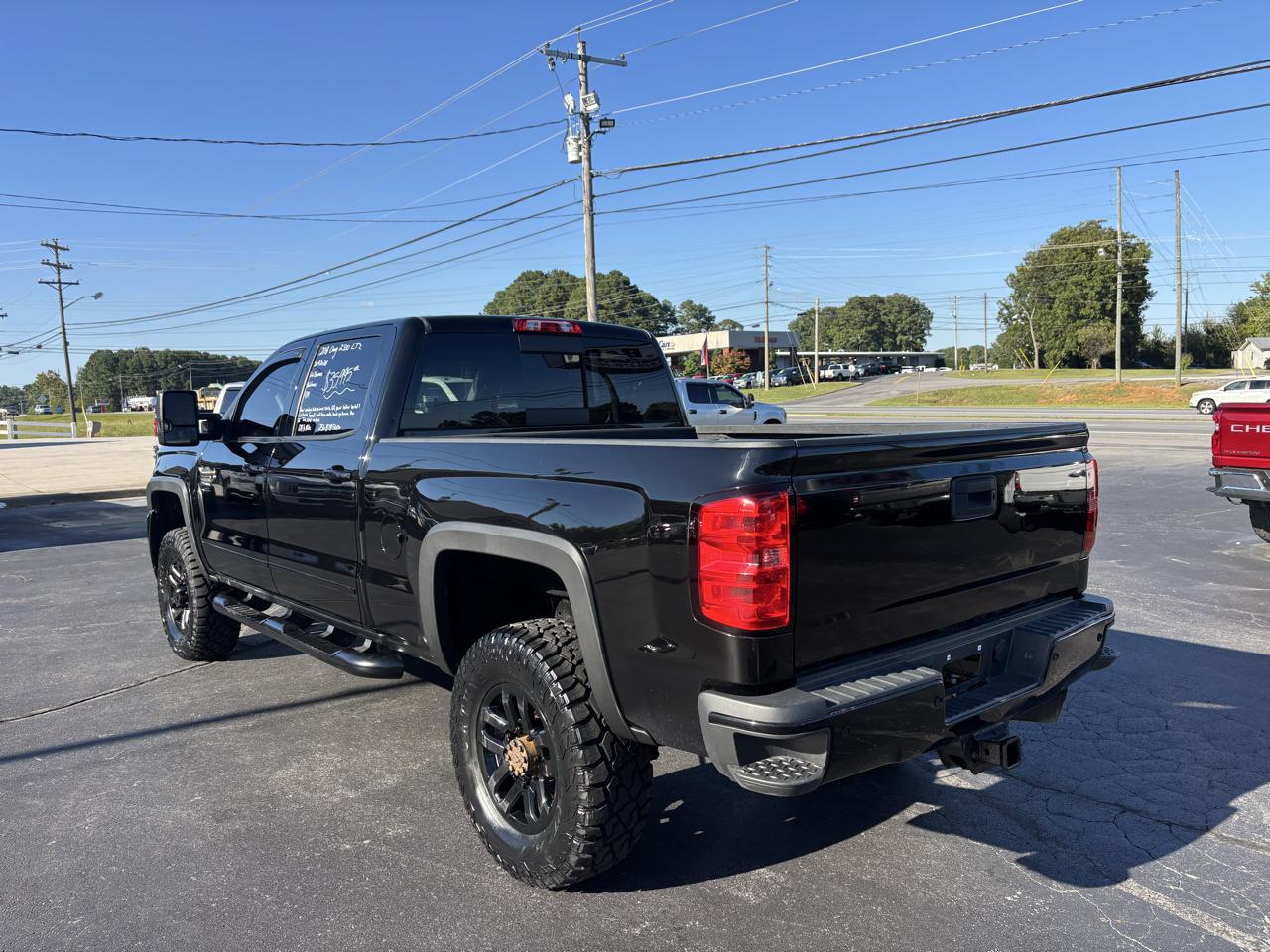 Chevrolet Silverado 2500HD 4WD Crew Cab 153" LTZ 2018