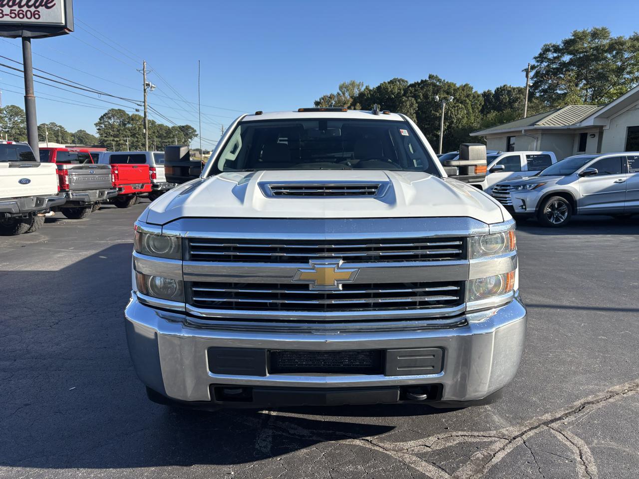 Chevrolet Silverado 3500HD 4WD Crew Cab 171.5" WB, 59.06" CA WT 2018