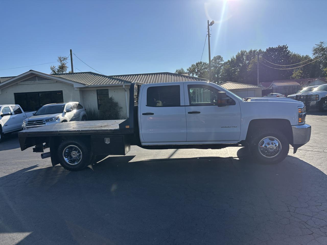 Chevrolet Silverado 3500HD 4WD Crew Cab 171.5" WB, 59.06" CA WT 2018