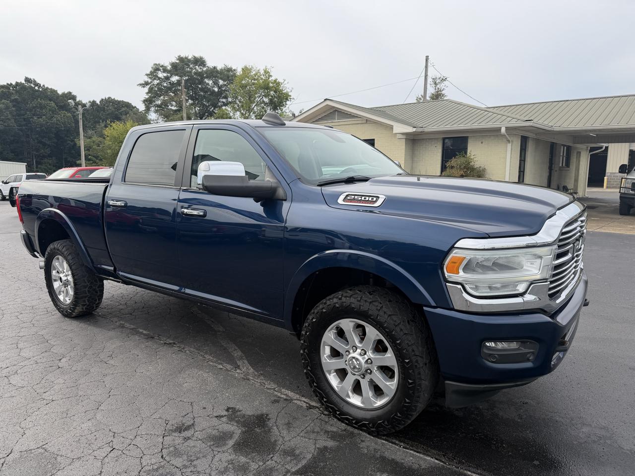 RAM 2500 Laramie 4x4 Crew Cab 6'4" Box 2021