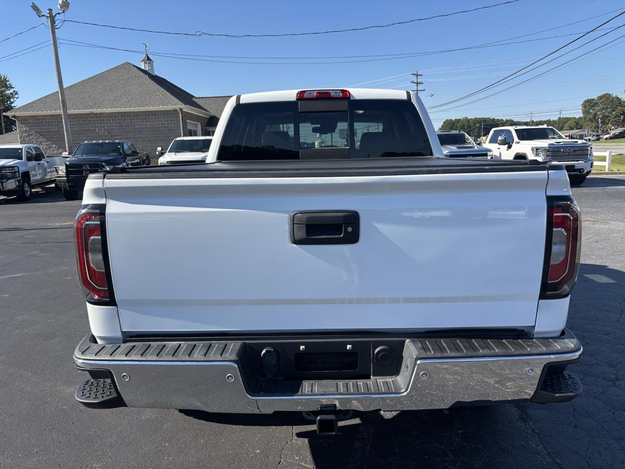 GMC Sierra 1500 4WD Crew Cab 143.5" SLT 2018