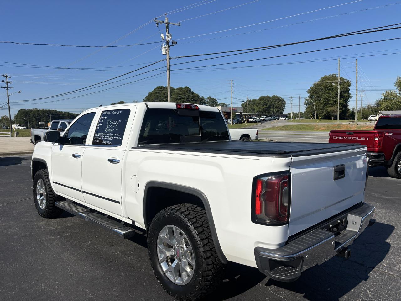 GMC Sierra 1500 4WD Crew Cab 143.5" SLT 2018