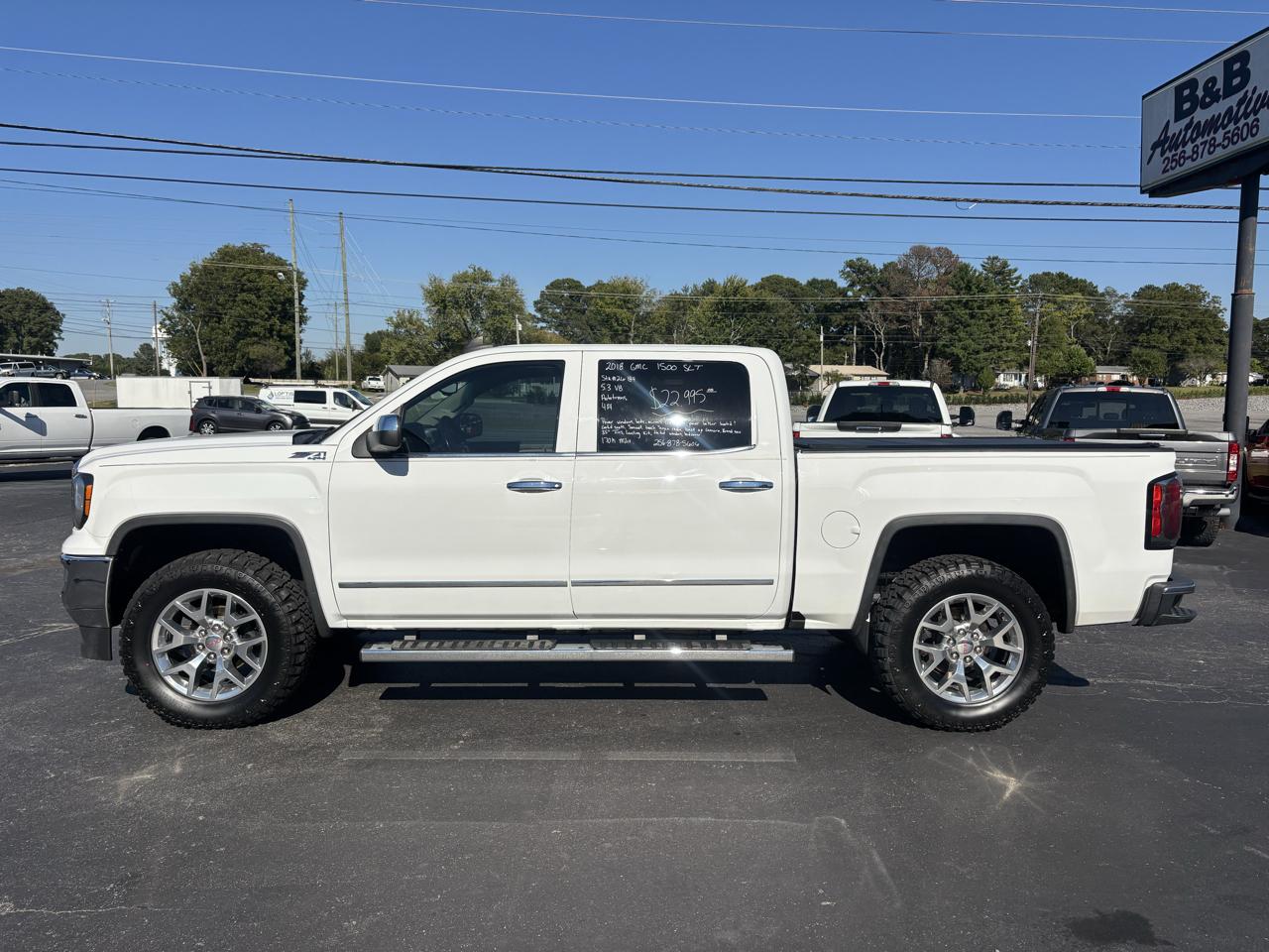 GMC Sierra 1500 4WD Crew Cab 143.5" SLT 2018
