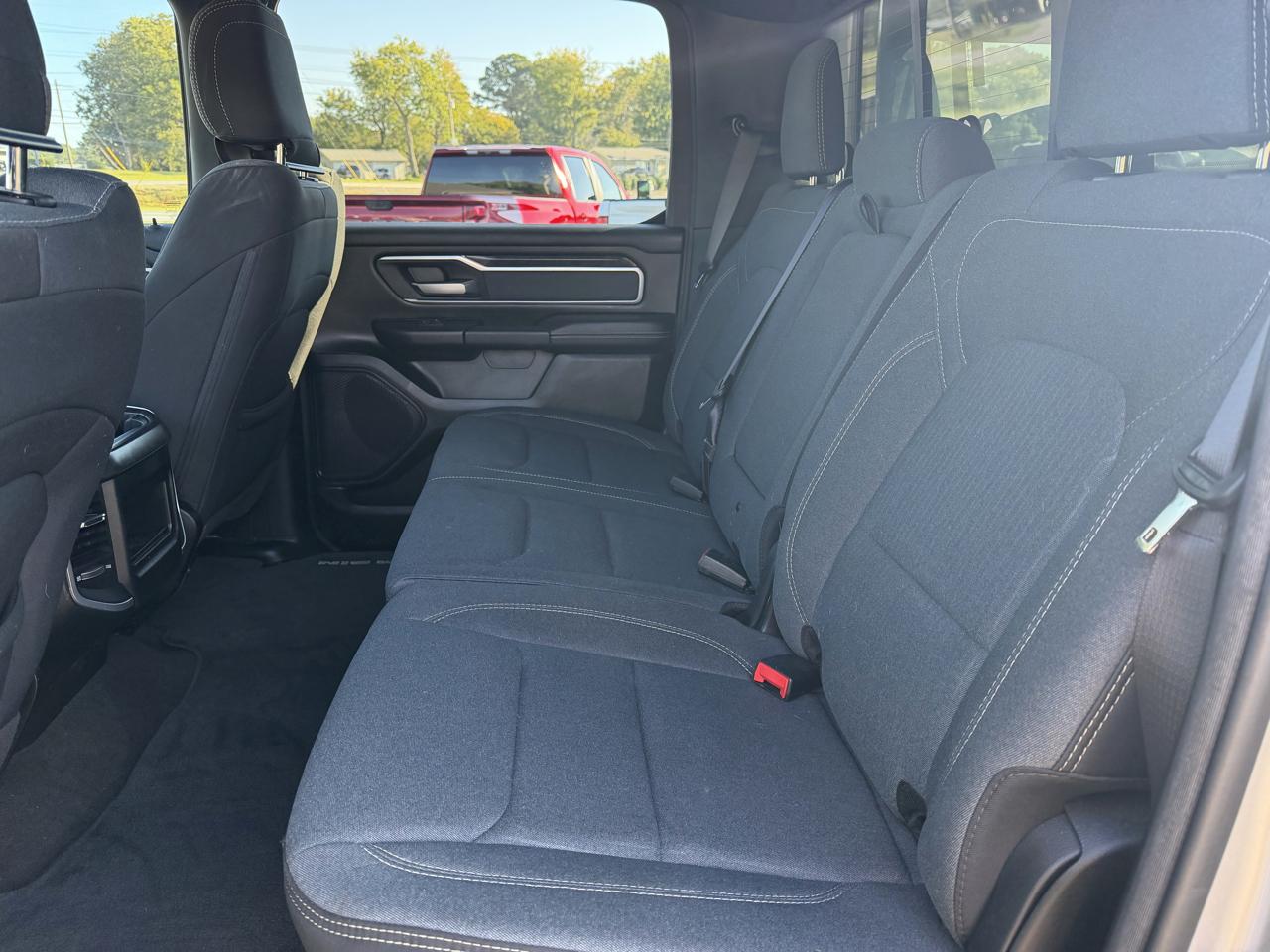 RAM 1500 Lone Star 4x4 Crew Cab 5'7" Box 2022