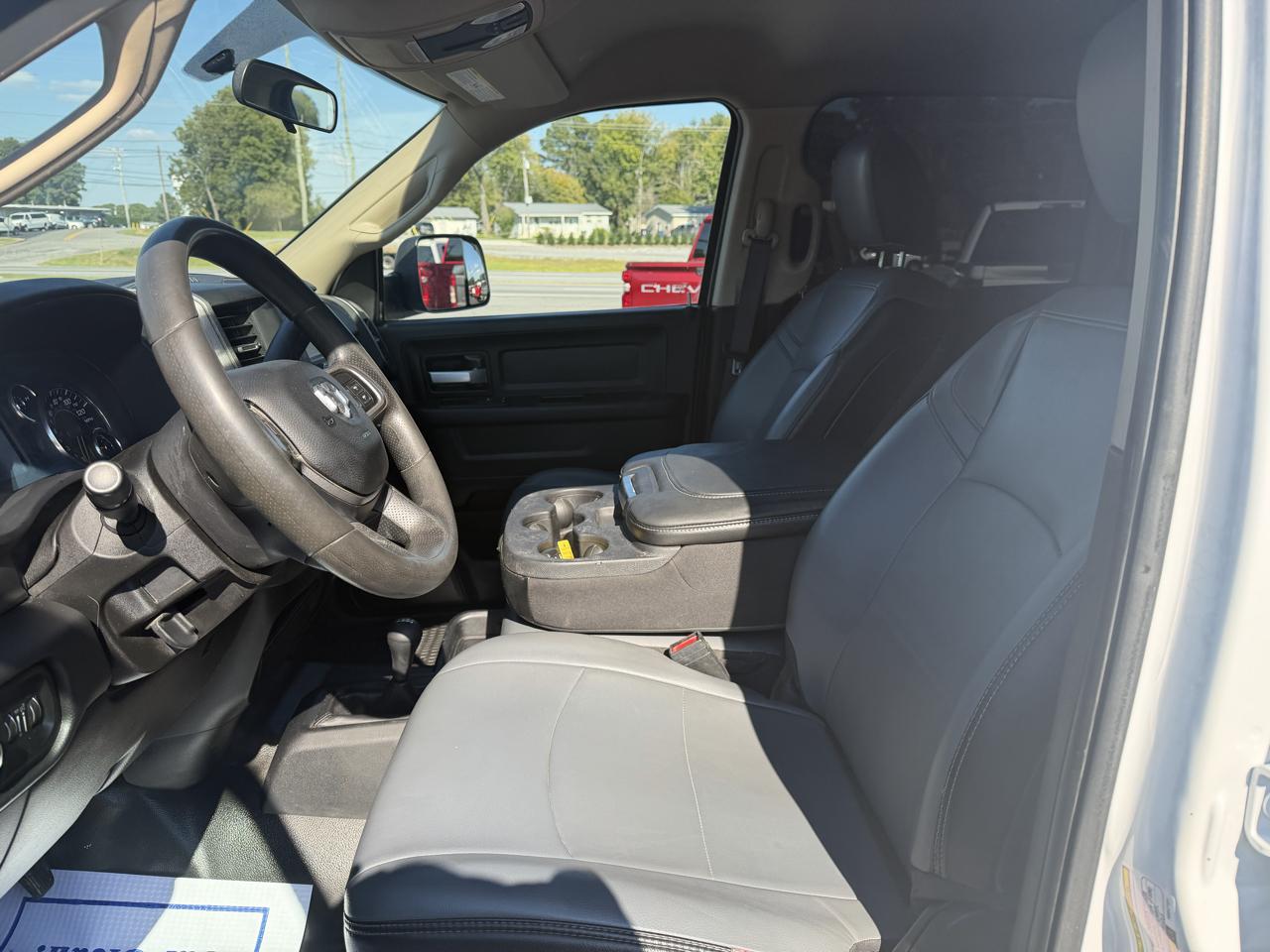 RAM 3500 Chassis Cab Tradesman 4WD Crew Cab 60" CA 172.4" WB 2019