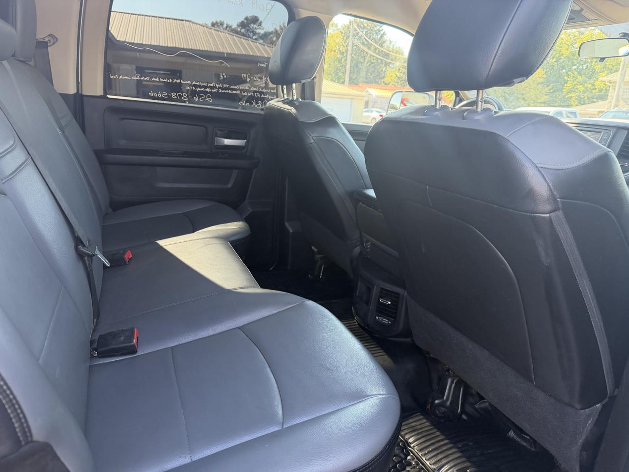 RAM 3500 Chassis Cab Tradesman 4WD Crew Cab 60" CA 172.4" WB 2019