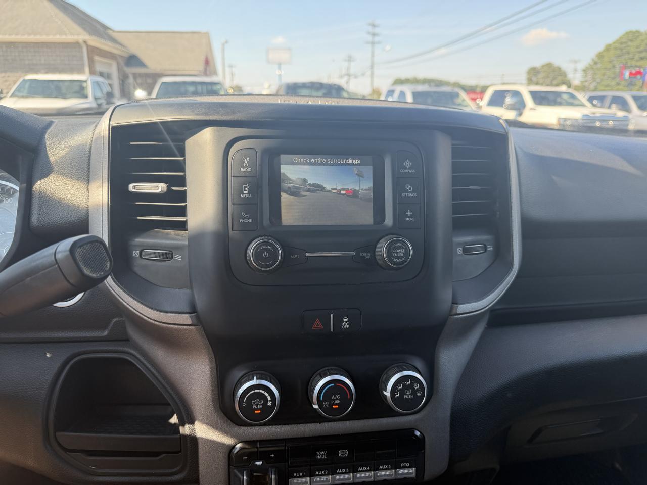 RAM 3500 Chassis Cab Tradesman 4WD Crew Cab 60" CA 172.4" WB 2019