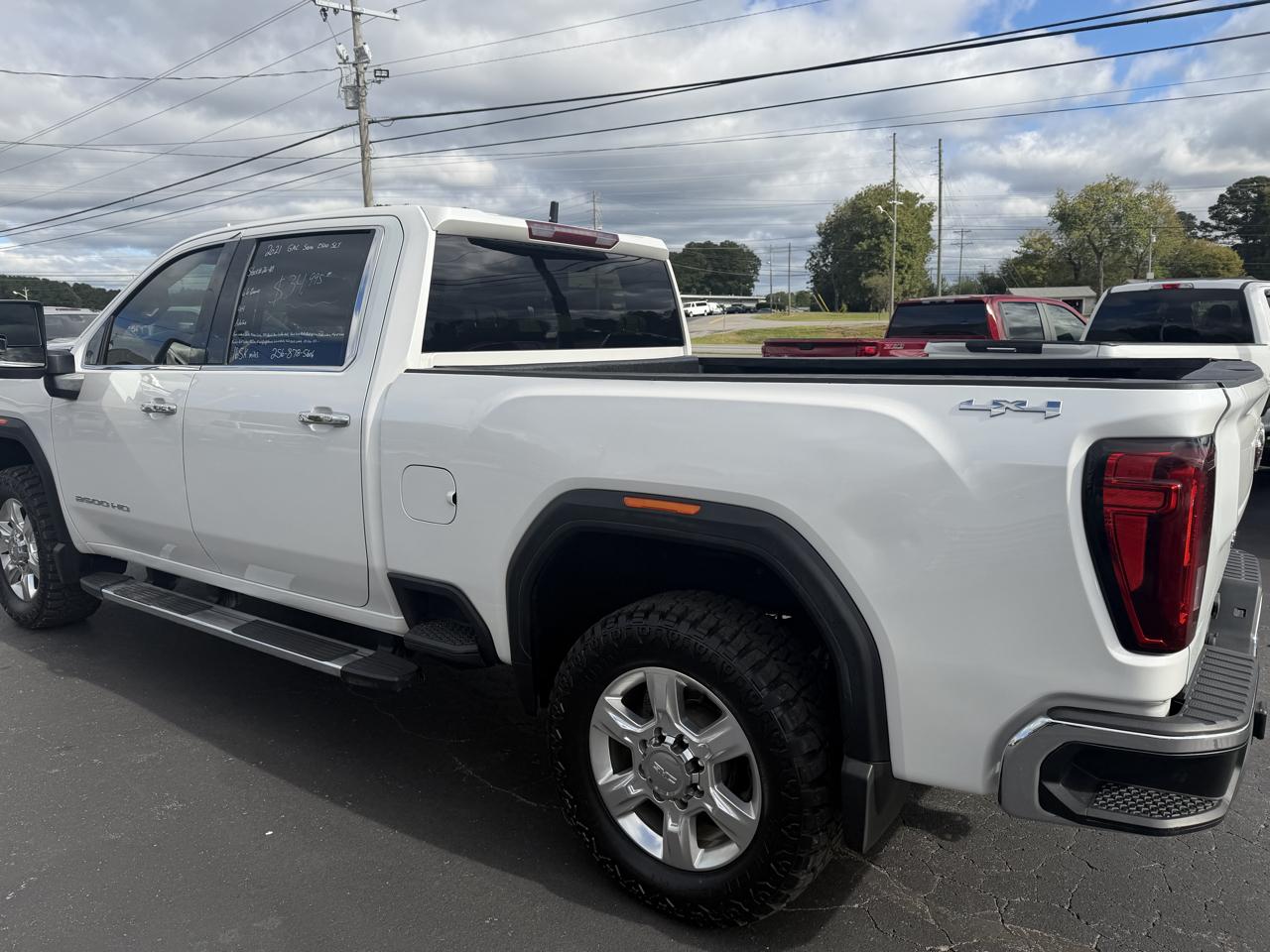 GMC Sierra 2500HD 4WD Crew Cab 159" SLT 2021