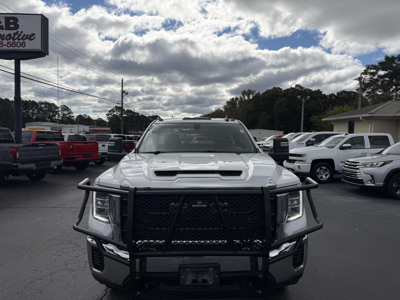 GMC Sierra 3500HD CC 4WD Reg Cab 171" WB, 84.5" CA Pro 2022