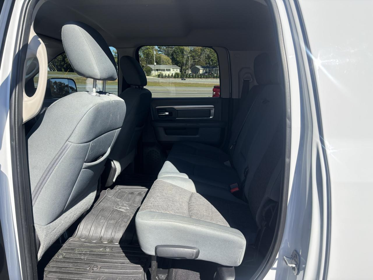 RAM 2500 Big Horn 4x4 Mega Cab 6'4" Box 2017