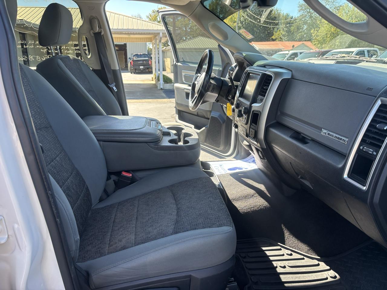 RAM 2500 Big Horn 4x4 Mega Cab 6'4" Box 2017