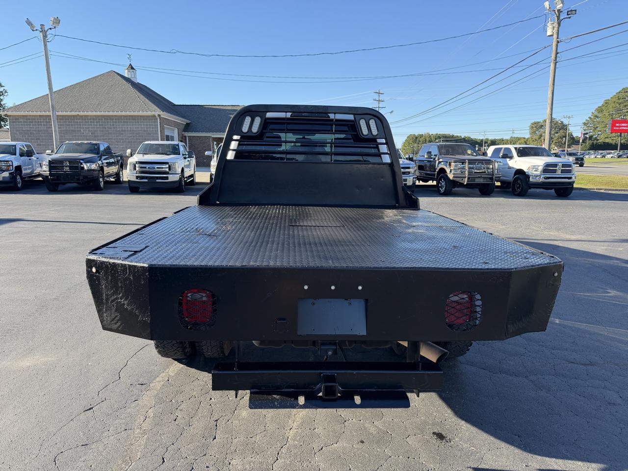 Ford Super Duty F-350 DRW XL 4WD Crew Cab 179" WB 60" CA 2021