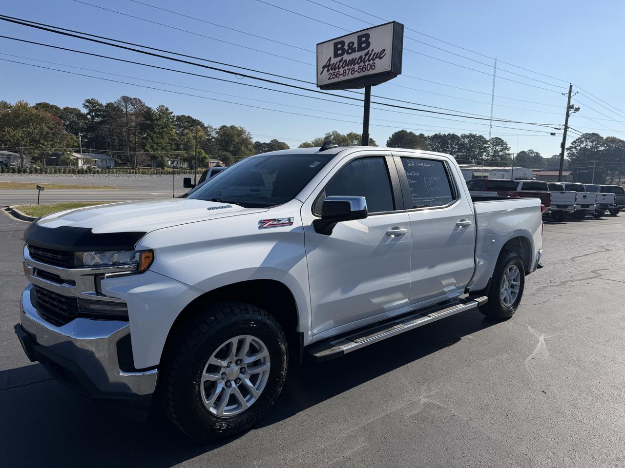 Chevrolet Silverado 1500 LTD 4WD Crew Cab 147" LT w/1LT 2022