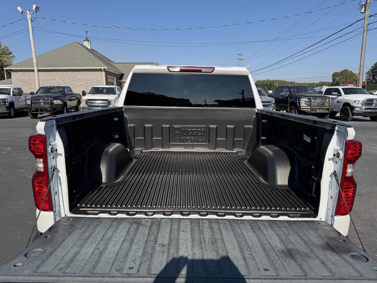 Chevrolet Silverado 1500 LTD 4WD Crew Cab 147" LT w/1LT 2022