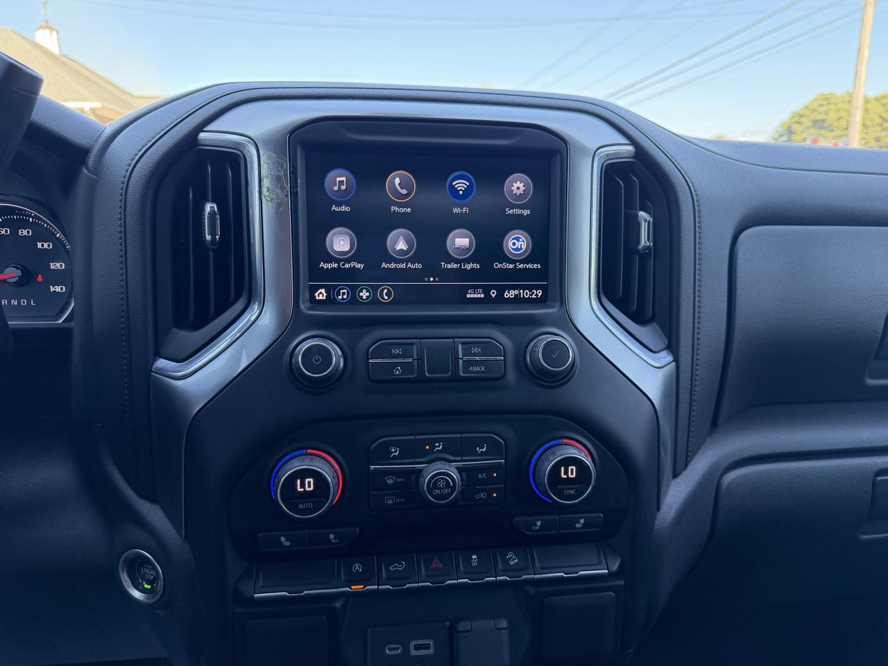 Chevrolet Silverado 1500 LTD 4WD Crew Cab 147" LT w/1LT 2022