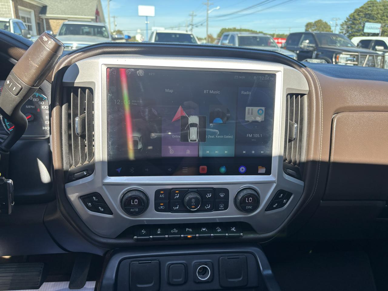GMC Sierra 1500 4WD Crew Cab 143.5" Denali 2018