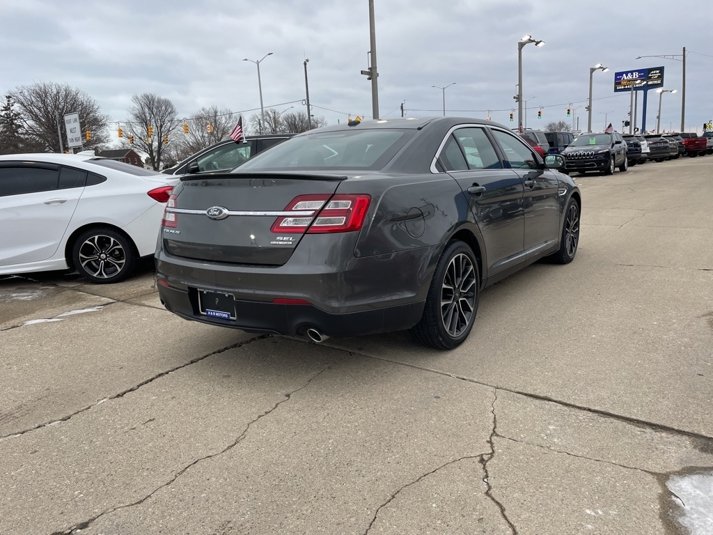 Ford Taurus SEL FWD 2017