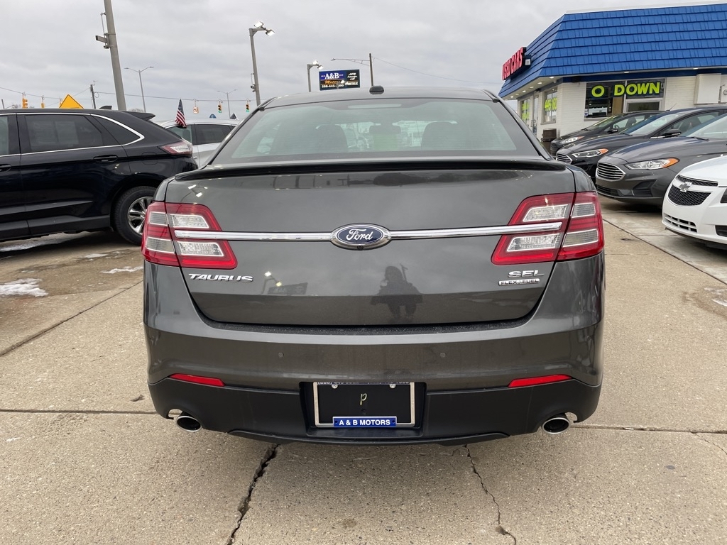 Ford Taurus SEL FWD 2017