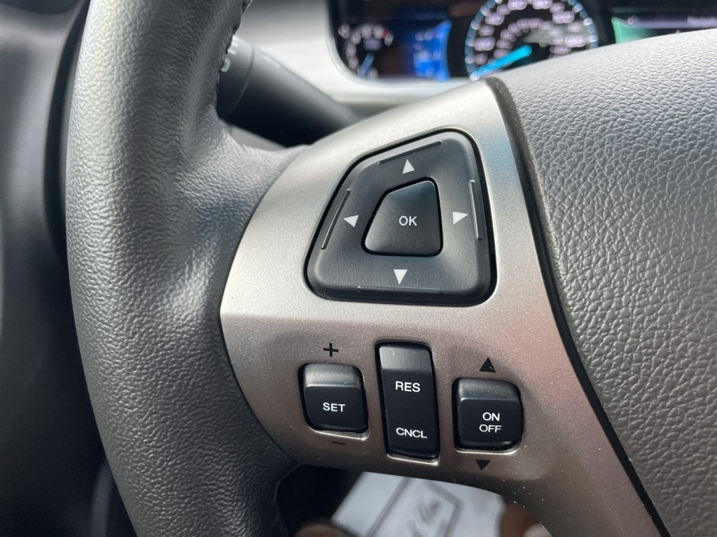 Ford Taurus SEL FWD 2017